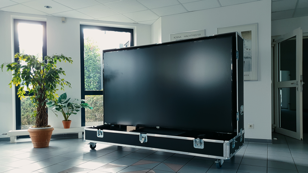 98 Zoll Jumbo Display